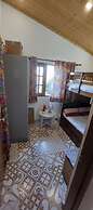 Veenu's Cottage