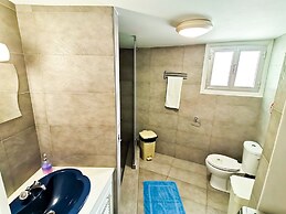Central Square Nomadic Rooms