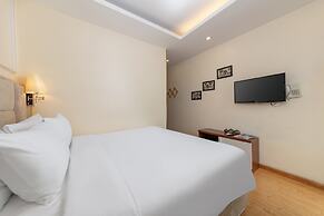 Golden Legend Boutique Hotel