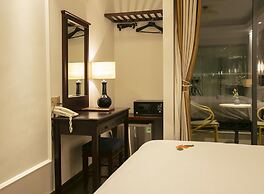 Golden Legend Boutique Hotel