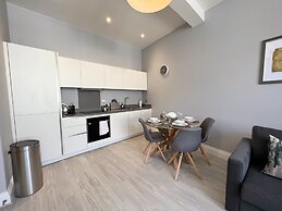 Windsor Castle Apartments