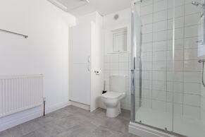 Platform Stadium Apartment