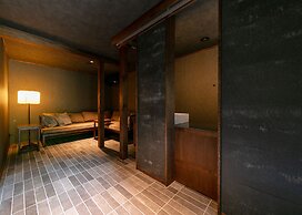 BYAKU Narai