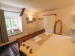 Old Cross Cottage