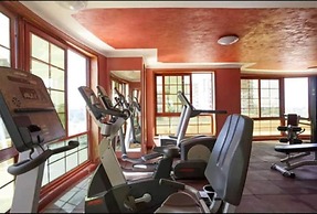 Stay.Plus Skyline Executive Apartment