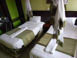 Nelis Park Hotel