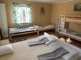 Blackstad Vandrarhem Hostal B&B