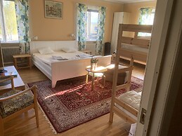 Blackstad Vandrarhem Hostal B&B