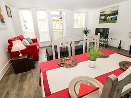 9 Breakwater Way