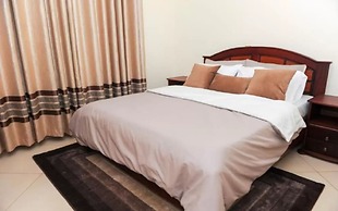 Eric Wilkins apartments Hotel