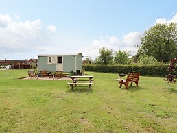 Honeybee Lodge