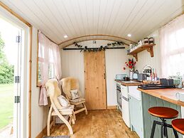 Honeybee Lodge