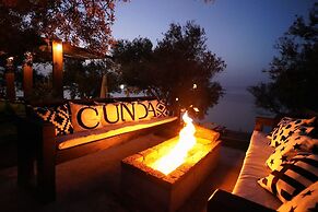 QCUNDA OTEL RESTORANT