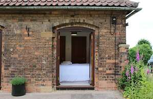 Holly Lodge