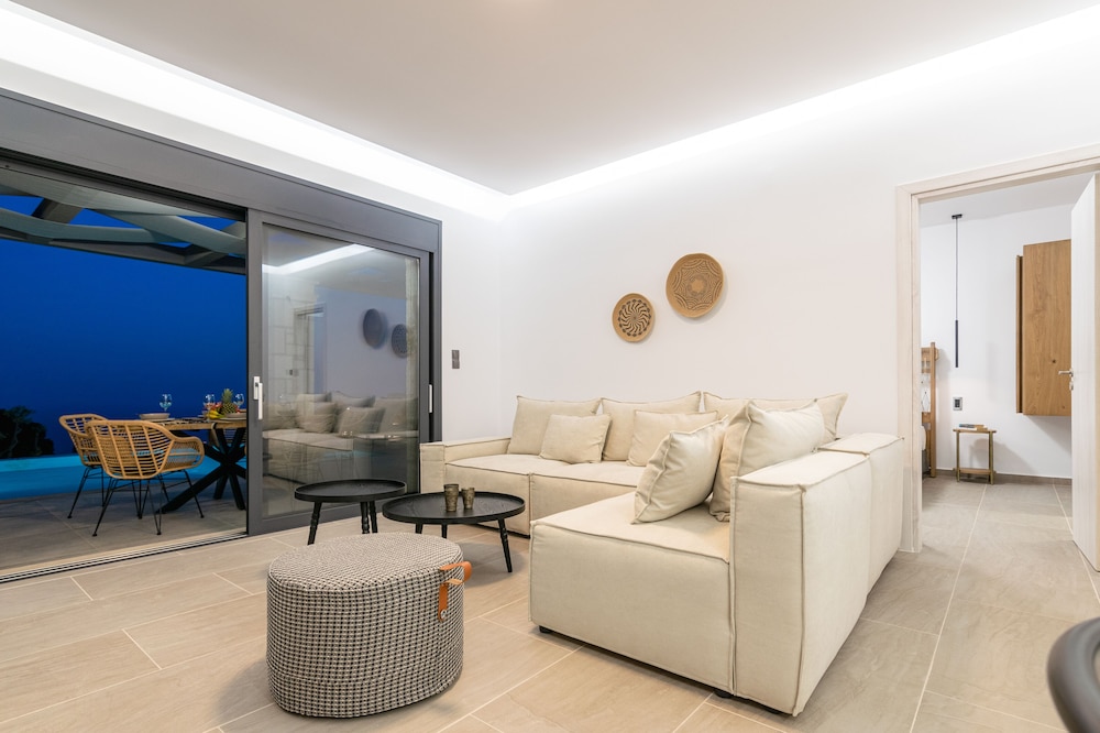 Castielia Residence