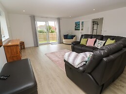 3 Praa Cove