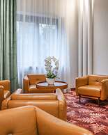 Hotel H12