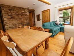 1 Chews Cottage