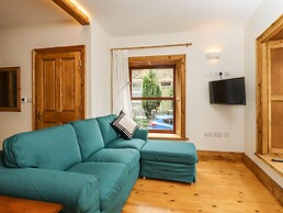 1 Chews Cottage