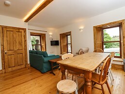 1 Chews Cottage