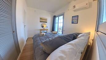 Beachfront/2br/garden/bbq/seaview/quietretreat