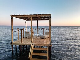 Beachfront/2br/garden/bbq/seaview/quietretreat