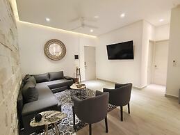 1st Luxury Warehouse