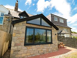 24 Hauxley Links