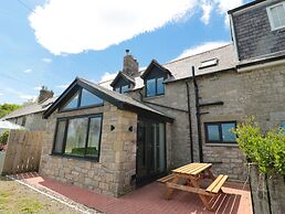 24 Hauxley Links