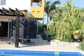 Immaculate 3-bed House in Pentakomo