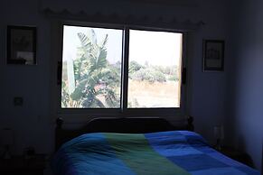 Immaculate 3-bed House in Pentakomo