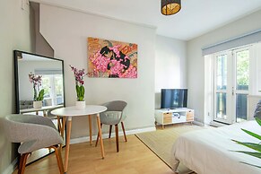 One Bedroom Apartment