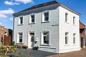 Charming Villa Near Maastricht and Hillside
