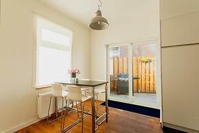 Charming Villa Near Maastricht and Hillside