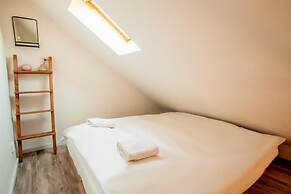 Charming Villa Near Maastricht and Hillside