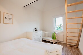 Charming Villa Near Maastricht and Hillside