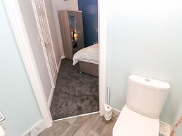 3 Kings Mews