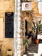 Athos Guesthouse