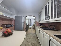 Athos Guesthouse