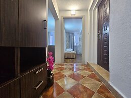 Athos Guesthouse