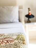 Athos Guesthouse