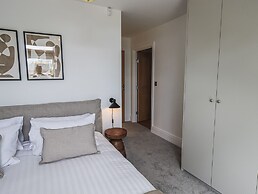 The Emma Suite Stone Cross Mansion