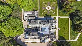 The Emma Suite Stone Cross Mansion