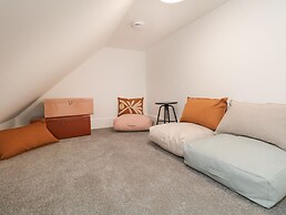 William Tower Suite Stone Cross Mansion