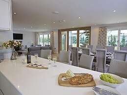 3 The Drive, Hillfield Village