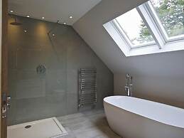 3 The Drive, Hillfield Village