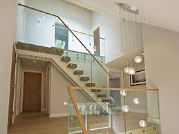 3 The Drive, Hillfield Village