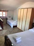 Puerta Apartments