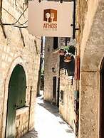 Puerta Apartments