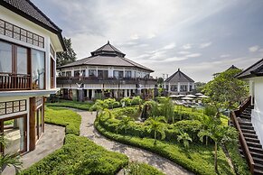 Swan Paradise A Pramana Experience